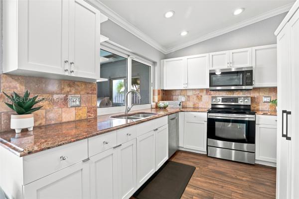Jacaranda Lakes, 9480 NW 10th St, Plantation, Florida 33322, image 1