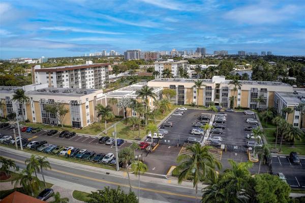 Essex At River Shores, 3020 NE 16th Ave #306, Oakland Park, Florida 33334, image 3