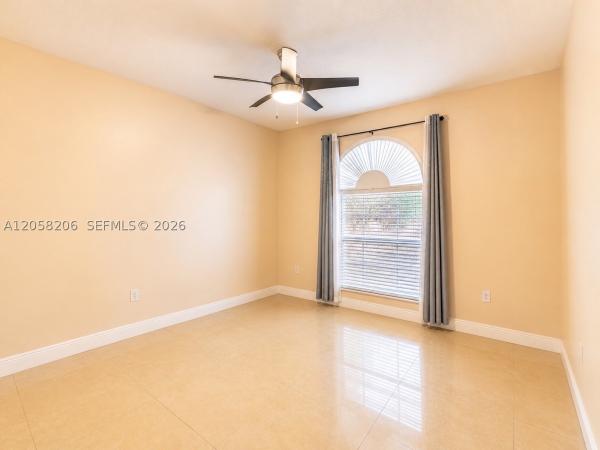 15233 SW 141st St, Unincorporated Dade County, Florida 33196, image 2