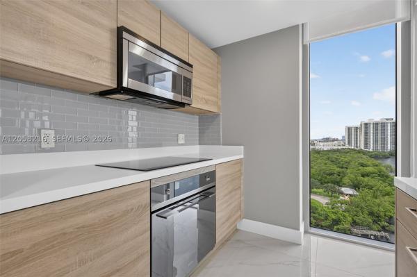 The Harbour South Tower, 16385 Biscayne Blvd #1215, North Miami Beach, Florida 33160, image 3