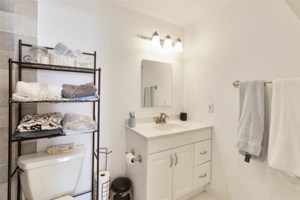 Hillcrest, 4400 Hillcrest Dr #901B, Hollywood, Florida 33021, image 1