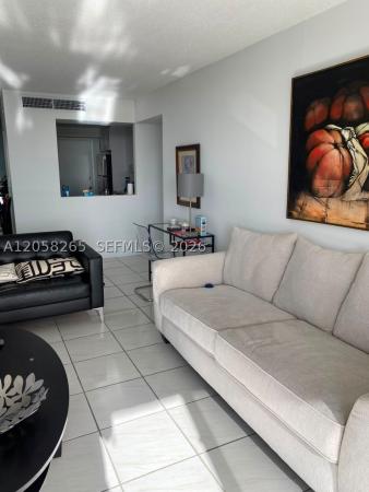 Island Breakers, 150 Ocean Lane Dr #8B, Key Biscayne, Florida 33149, image 1