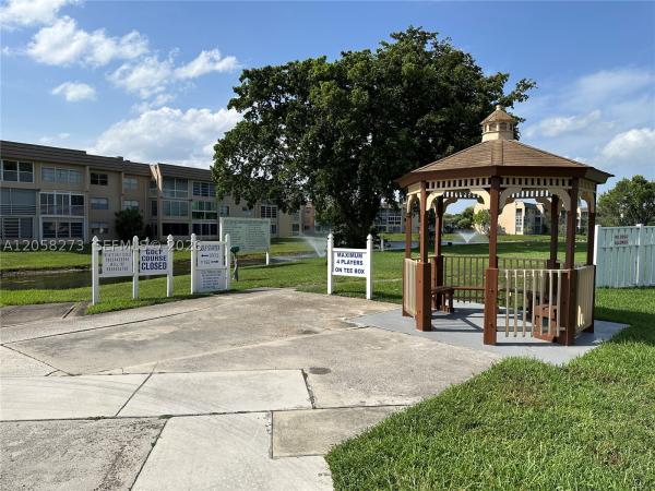 Sunrise Lakes 3, 9801 Sunrise Lakes Blvd #203, Sunrise, Florida 33322, image 3