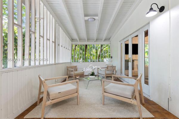 Douglas Circle, 3700 Loquat Ave, Miami, Florida 33133, image 3