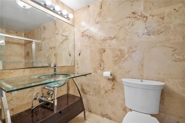 Keystone Bay, 2640 NE 135th St #406, North Miami, Florida 33181, image 1