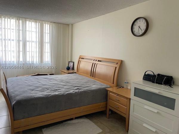 250 174th St #1607, Sunny Isles Beach, Florida 33160, image 2