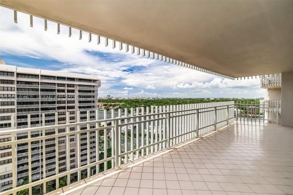 Grove Isle, 2 Grove Isle Dr #B1602, Miami, Florida 33133, image 3
