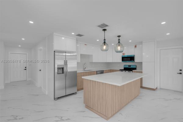 Carol City, 19425 NW 39th Ave, Miami Gardens, Florida 33055, image 1