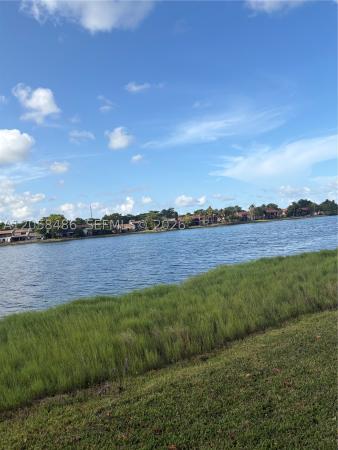 671 NE 195th St #404E, Miami, Florida 33179, image 1
