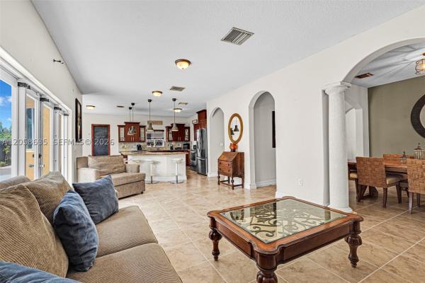 15664 SW 12th Ter, Unincorporated Dade County, Florida 33194, image 2