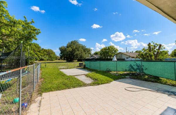 20674 NW 38th Ave, Miami Gardens, Florida 33055, image 1