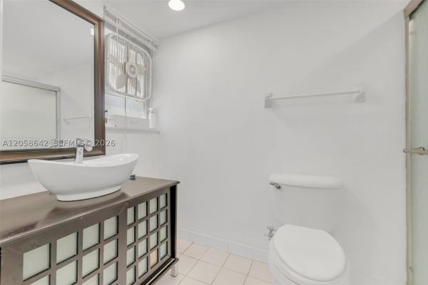 Meadowbrook Towers, 233 NE 14th Ave #108, Hallandale Beach, Florida 33009, image 2