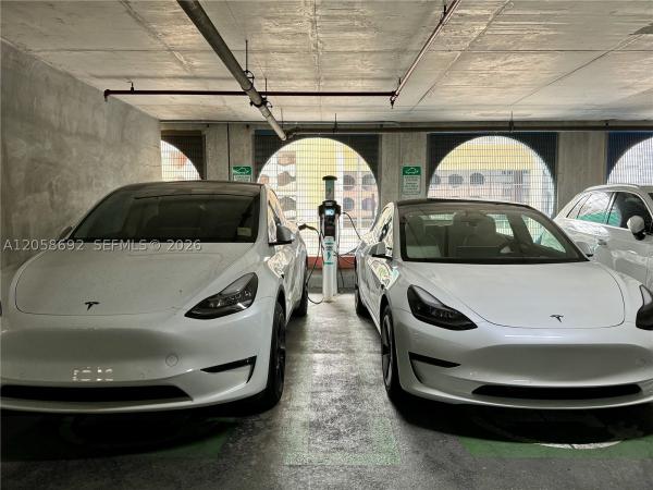 500 Brickell East, 500 Brickell Ave #1407, Miami, Florida 33131, image 2