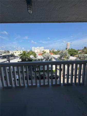 Carlyle Plaza, 7620 Carlyle Ave #502, Miami Beach, Florida 33141, image 2