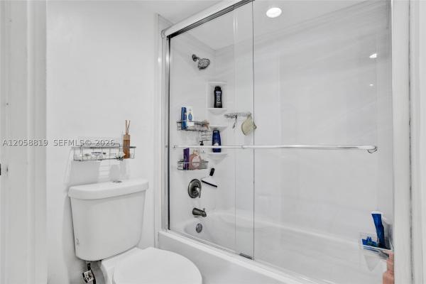 Arlen House East, 100 Bayview Dr #401, Sunny Isles Beach, Florida 33160, image 3