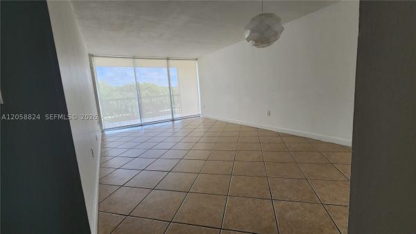 10985 SW 107th St #304, Unincorporated Dade County, Florida 33176, image 1