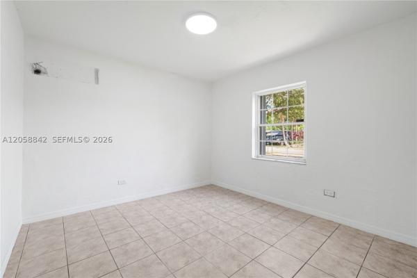 15431 Harding Ln, Homestead, Florida 33033, image 2