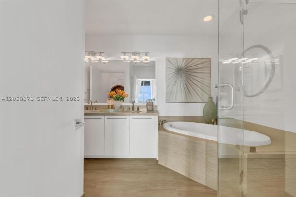 Eloquence On The Bay, 7930 East Dr #1408, North Bay Village, Florida 33141, image 2