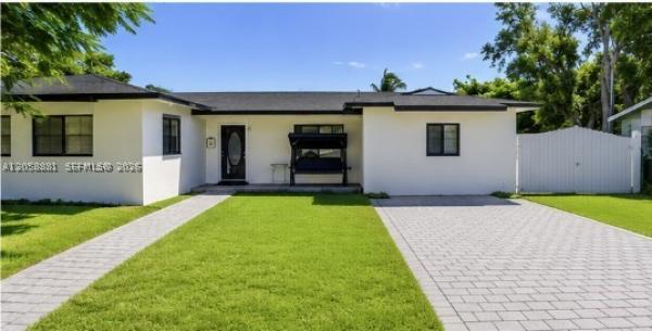 10364 Fairway Heights Blvd, Unincorporated Dade County, Florida 33157, image 2