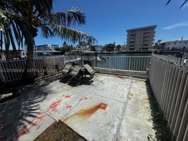 Oasis On The Beach, 8335 Crespi Blvd #2, Miami Beach, Florida 33141, image 2