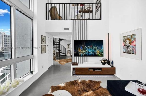 Met 1, 300 S Biscayne Blvd #L-1232, Miami, Florida 33131, image 3