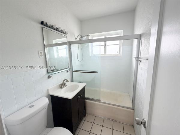 Miami Beach, Florida 33141, image 1