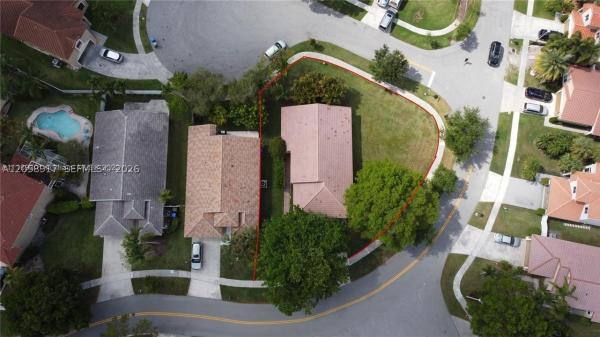 Las Brisas At Silver Lakes, 1970 NW 178th Ter #1, Pembroke Pines, Florida 33029, image 2