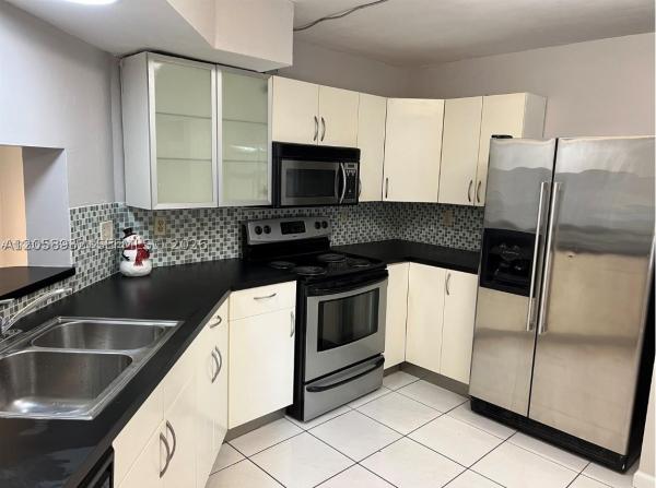 Lakeshore, 1149 Independence Trl #1149G, Homestead, Florida 33034, image 2