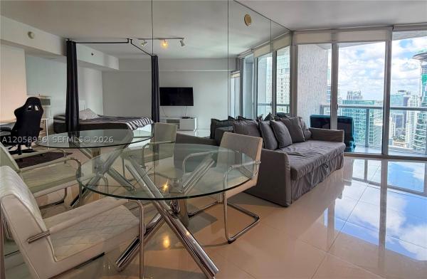 Icon Brickell Tower 1, 475 Brickell Ave #5008, Miami, Florida 33131, image 3