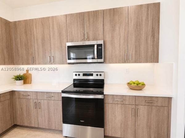 5032 Gambero Way, Naples, Florida 34142, image 2