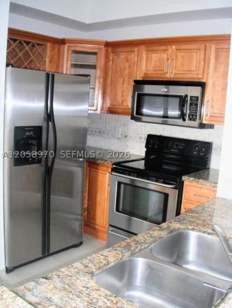 Palm Gardens At Doral, 7200 NW 114th Ave #307, Doral, Florida 33178, image 2