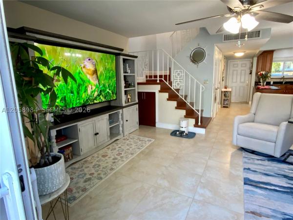 Hollywood Gardens, 3321 Farragut St #7H, Hollywood, Florida 33021, image 1