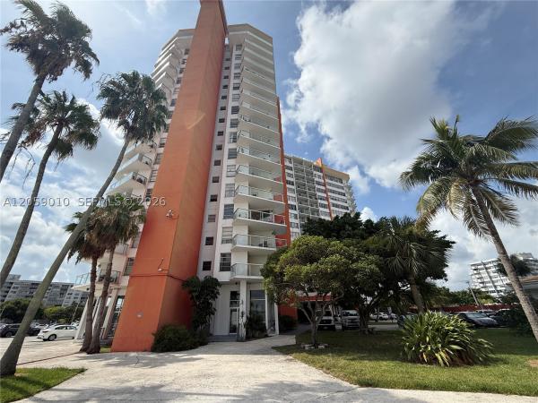 1351 NE Miami Gardens Dr #1215E, Unincorporated Dade County, Florida 33179, image 3