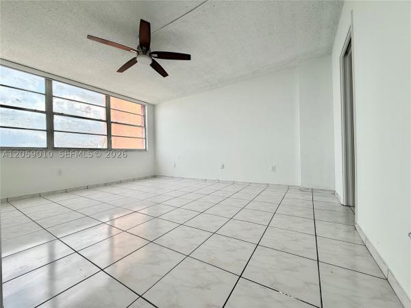 1351 NE Miami Gardens Dr #1215E, Unincorporated Dade County, Florida 33179, image 2