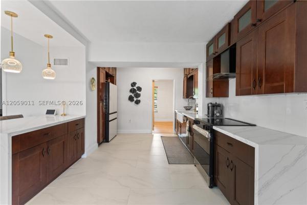Country Club Estates, 72 Palmetto Dr, Miami Springs, Florida 33166, image 2