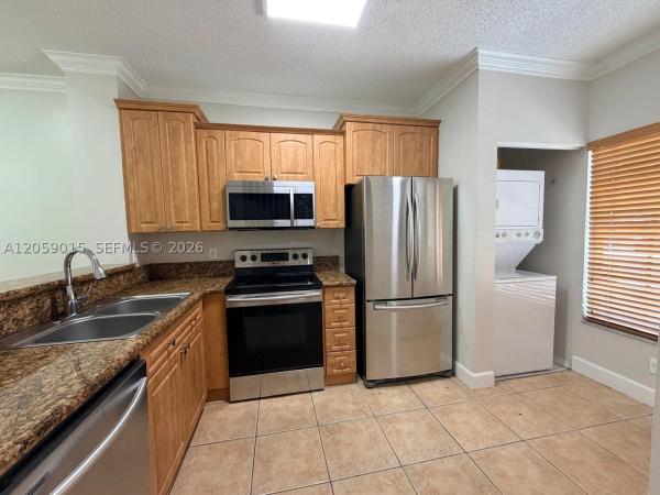 Pelican Pointe, 752 SW 122nd Ter, Pembroke Pines, Florida 33025, image 2