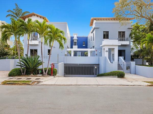 Palms Of Sunset, 5864 SW 74th Ter #G, South Miami, Florida 33143, image 2