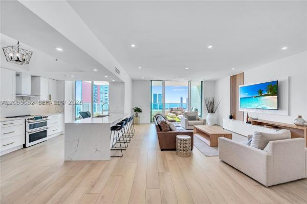 Aventura Marina 2, 3330 NE 190th St #UPH-11, Aventura, Florida 33180, image 3