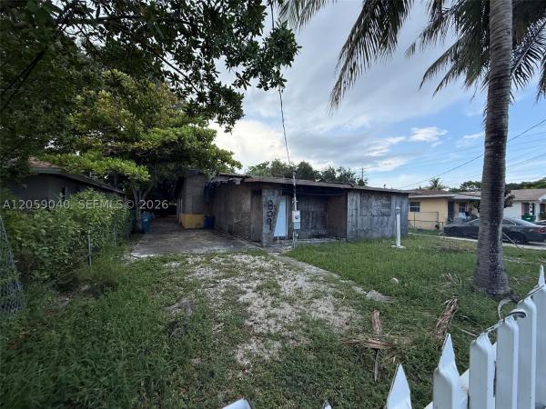 809 NW 108th St, Unincorporated Dade County, Florida 33168, image 2