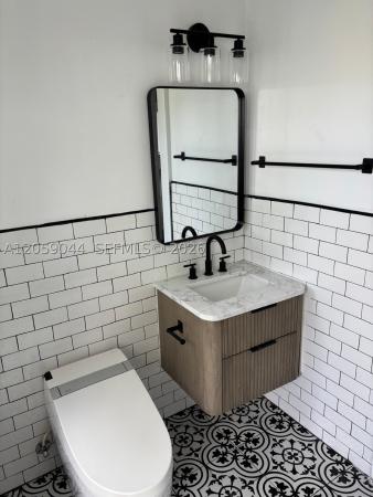 Golden Gate, 234 Washington Dr, Coral Gables, Florida 33133, image 2