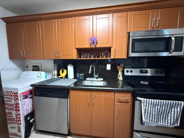 9715 Hammocks Blvd #102, Unincorporated Dade County, Florida 33196, image 2