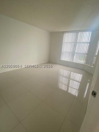 Mystic Pointe Tower 600, 3400 NE 192nd St #1910, Aventura, Florida 33180, image 3