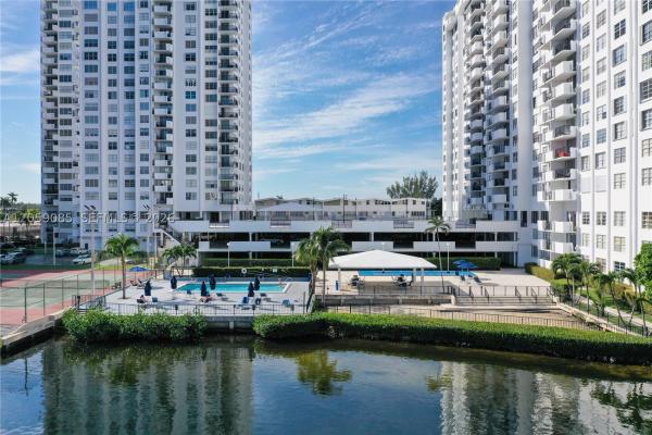 Commodore Plaza Century, 2780 NE 183rd St #901, Aventura, Florida 33160, image 3