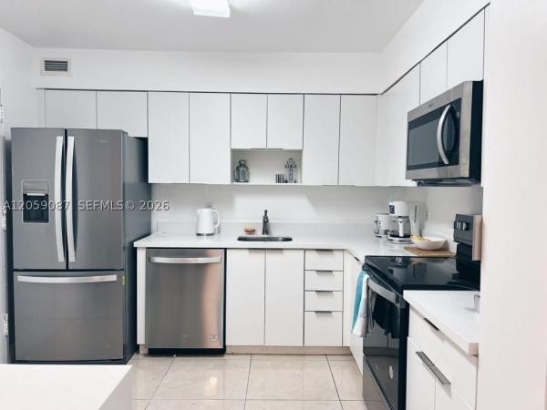 Seacoast 5161, 5161 Collins Ave #1510, Miami Beach, Florida 33140, image 2