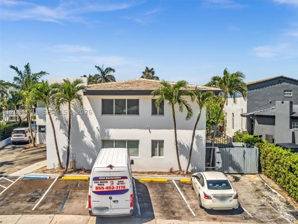 Sans Souci Estates, 11900 N Bayshore Dr #104, North Miami, Florida 33181, image 1