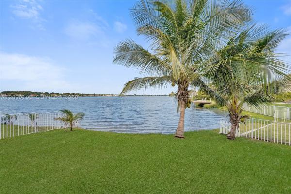 Keystone Lake, 2339 NW 195th Ave, Pembroke Pines, Florida 33029, image 2