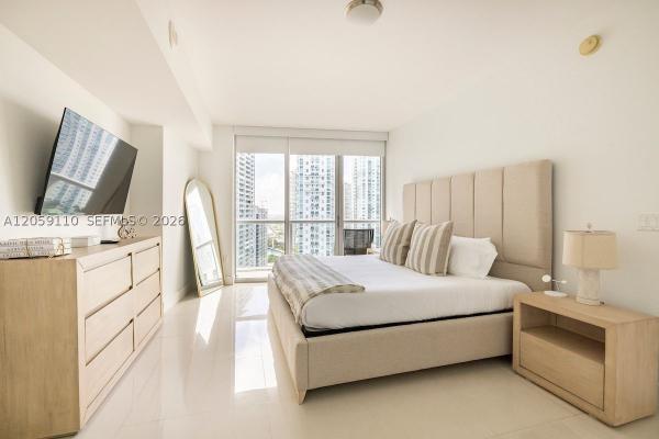 Icon Brickell Tower 3, 485 Brickell Ave #2507, Miami, Florida 33131, image 2