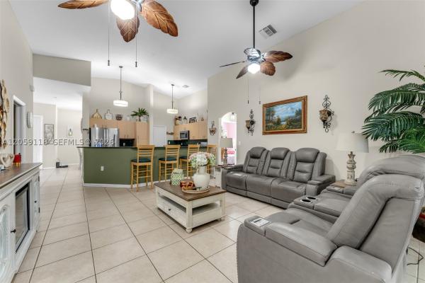 6265 SW 161st Pl, Unincorporated Dade County, Florida 33193, image 2