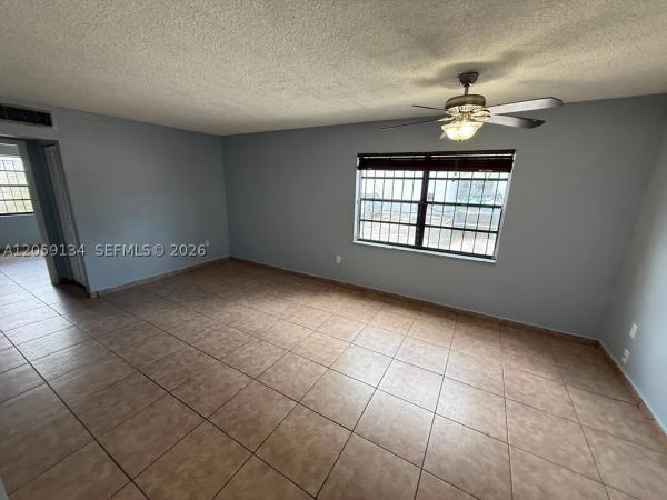 Kings Cove, 1325 W 68th St #111, Hialeah, Florida 33014, image 3