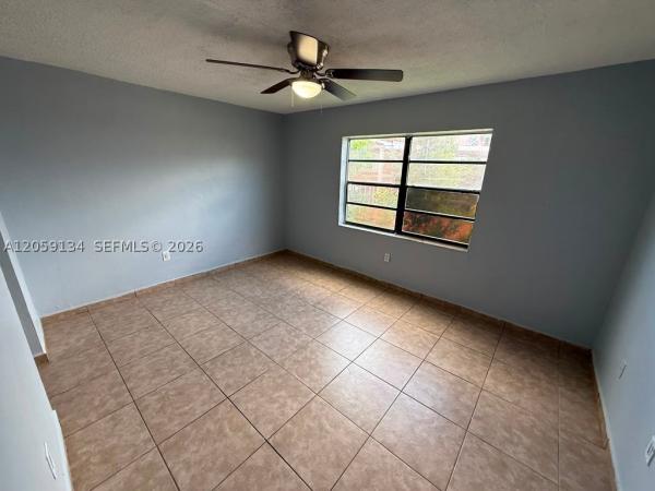 Kings Cove, 1325 W 68th St #111, Hialeah, Florida 33014, image 2